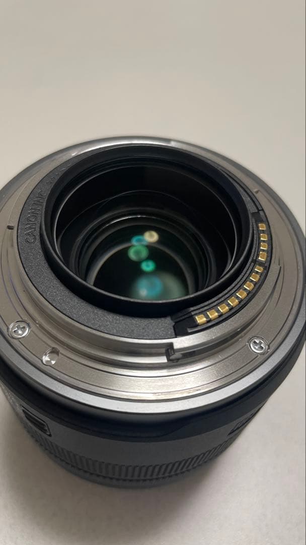 Canon RF35mm F1.8 レンズ　フィルター付き（価格:2/7まで）