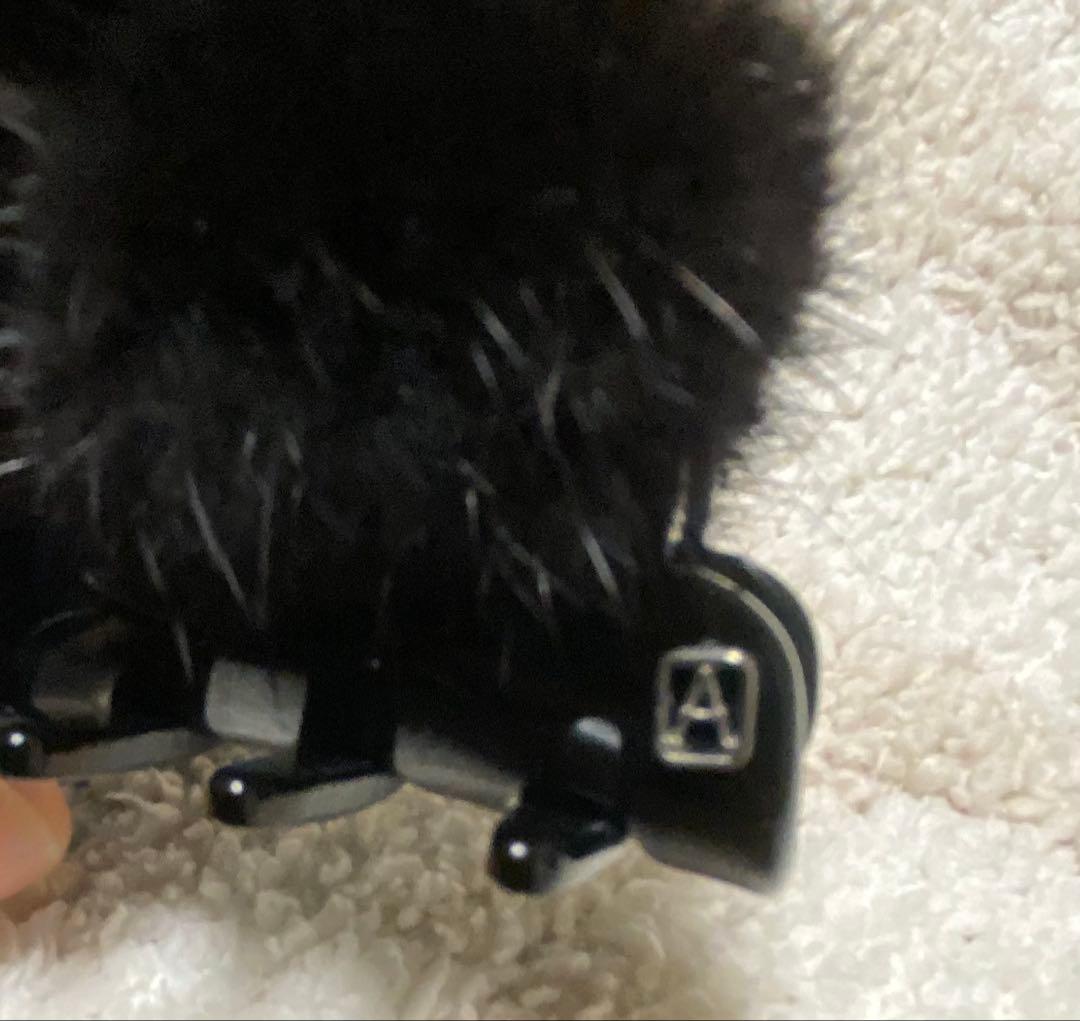 アレクサンドル ドゥ パリファー付きヘアクリップブラック