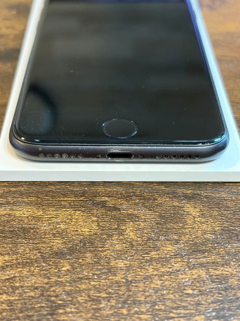 Apple iPhone 8 スペースグレイ 本体のみ SIMロック解除