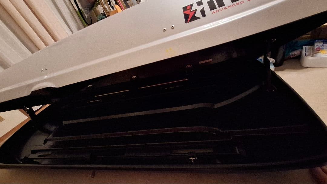 inno BRQ124 シルバー ルーフボックス 【直接渡し希望