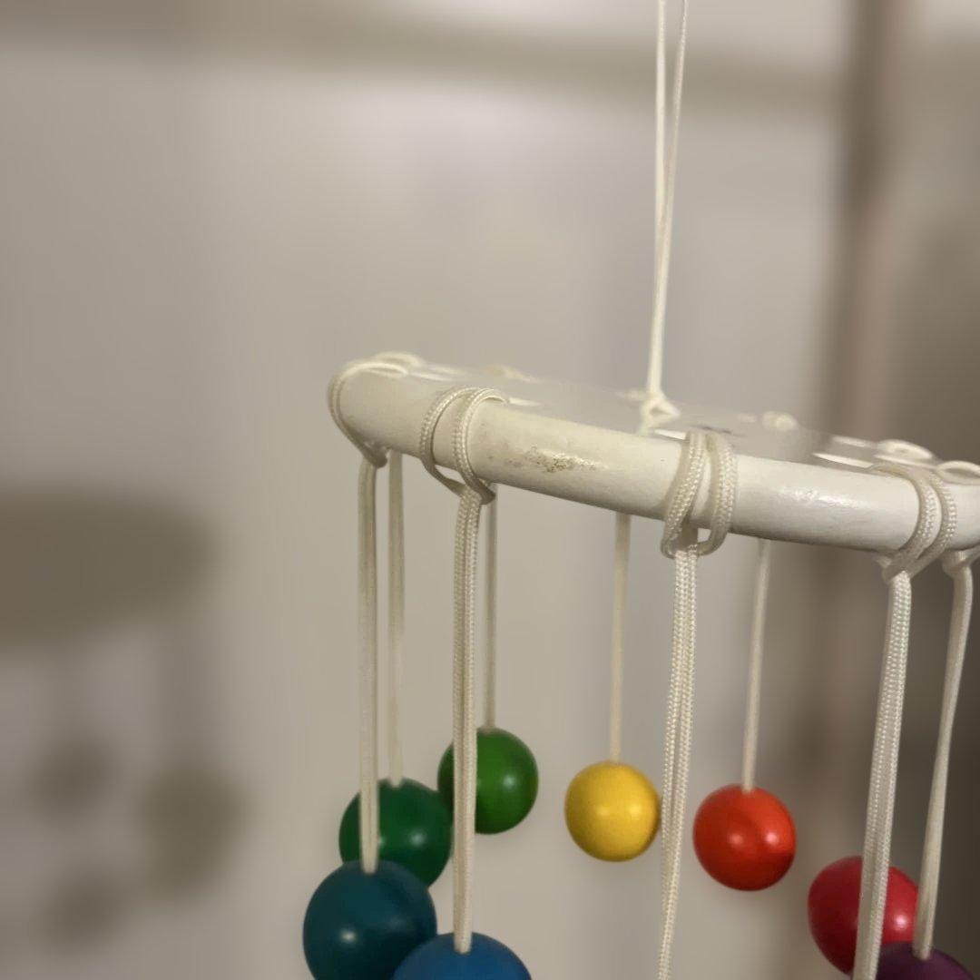 カラフル木製ボールモビール　wakuケルンボール