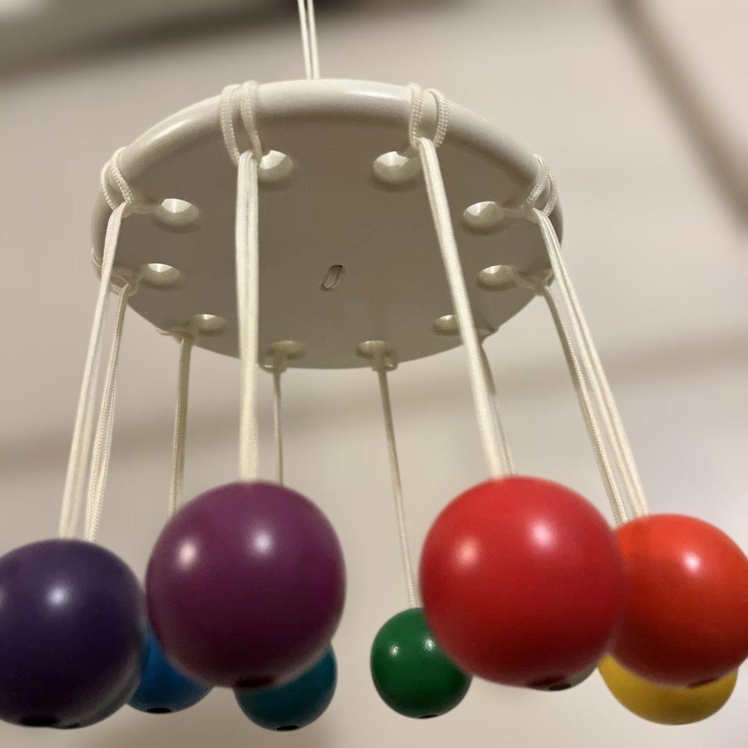 カラフル木製ボールモビール　wakuケルンボール