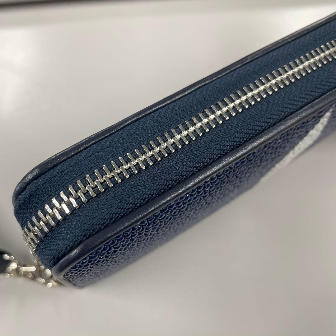 スティングレイ 長財布 ネイビー ストラップ付 大容量 本革 ラウンドファスナー