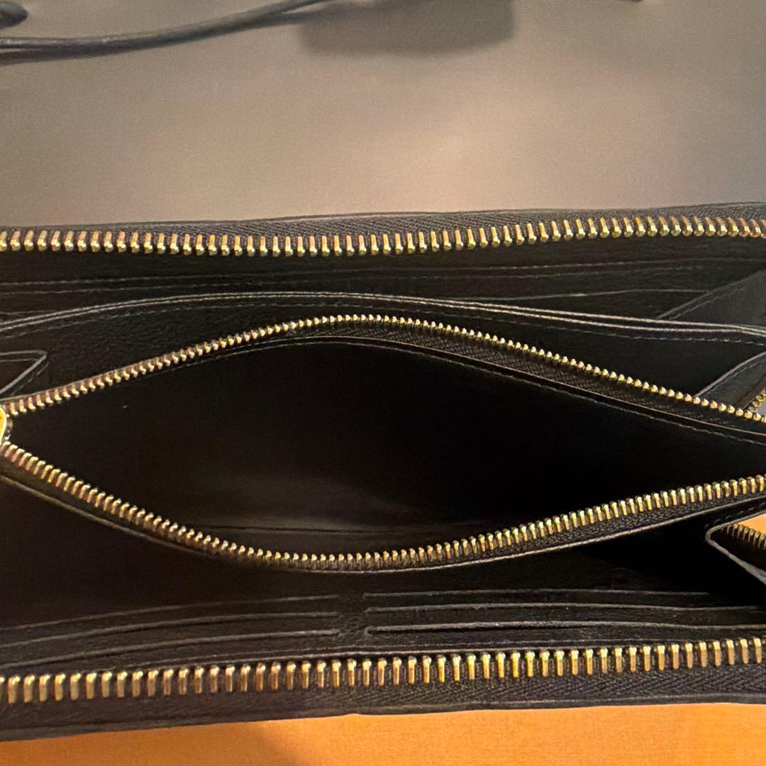ルイヴィトン　財布　ジッピー・ウォレット