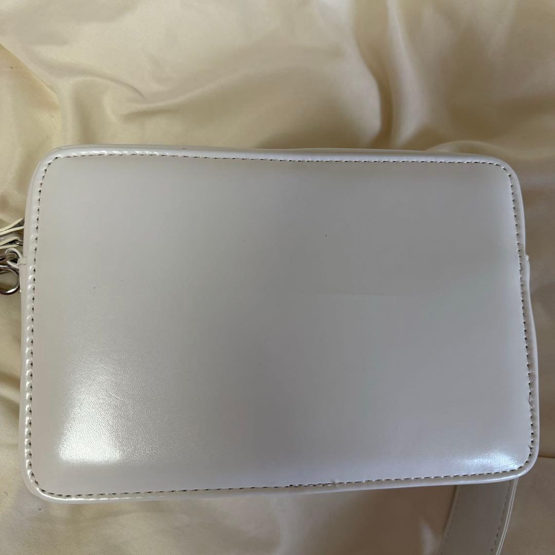 epine é Heart pouch shoulder strap bag