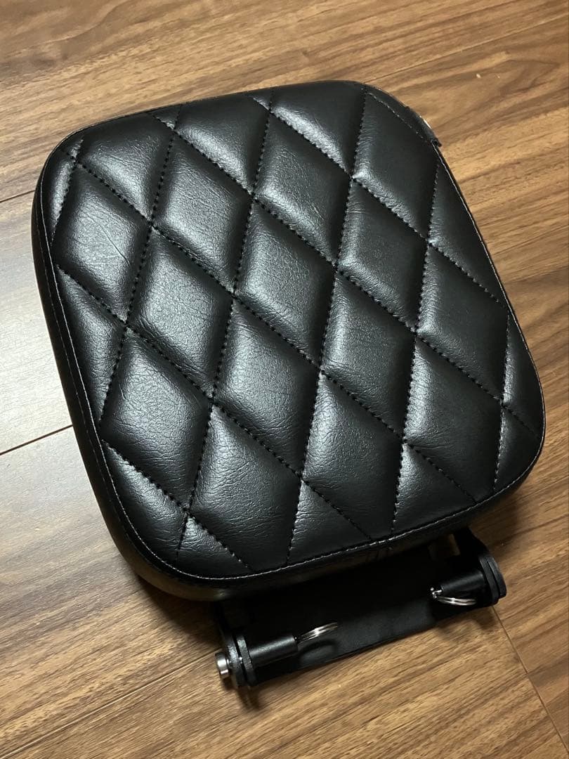 【値下げ】HI-LINE タンデムシート フリップアップ式 ブラック