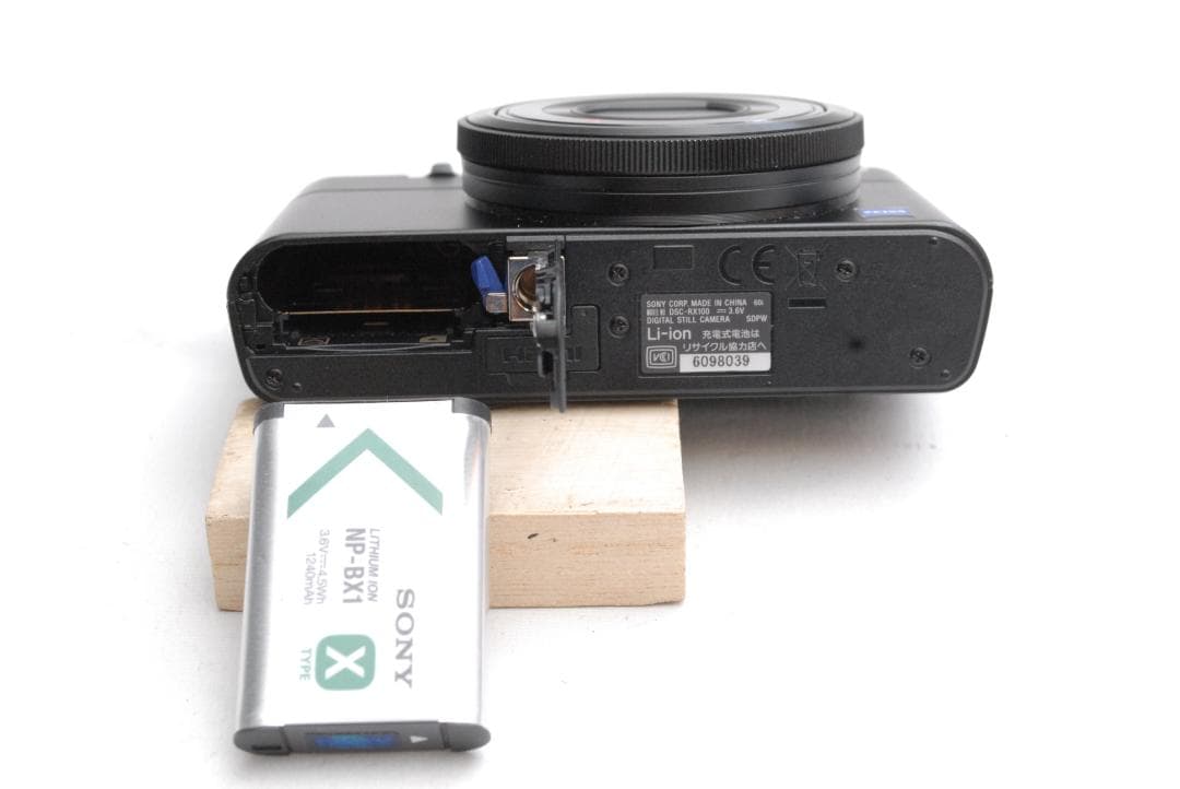 初代　SONY RX100 (良品）