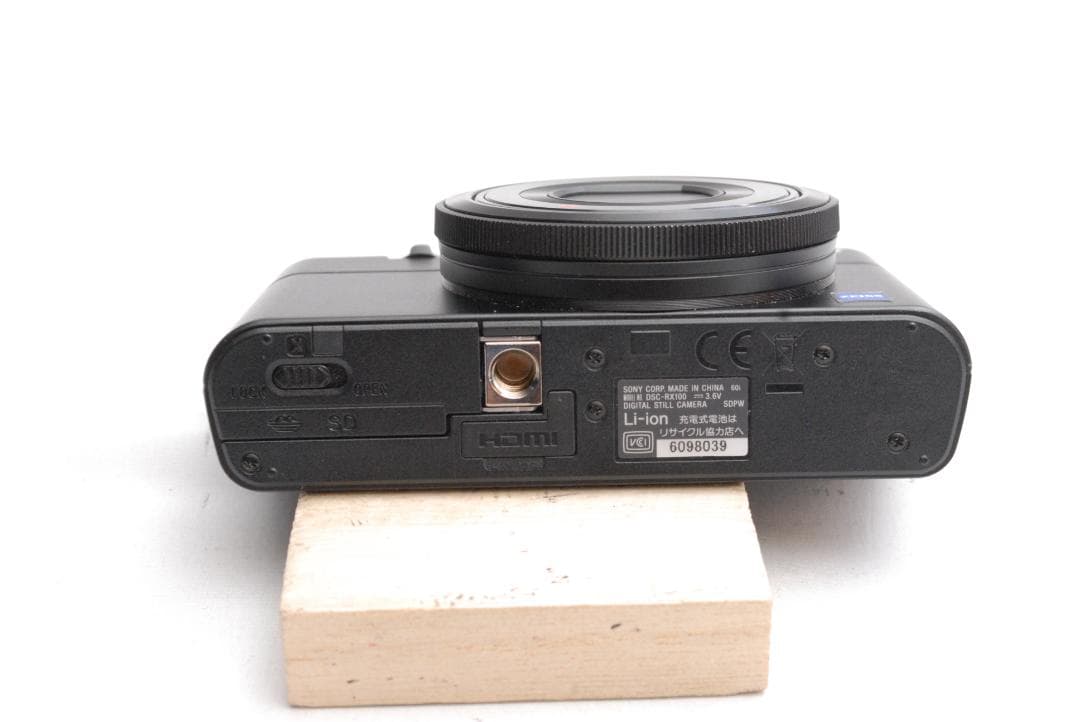 初代　SONY RX100 (良品）