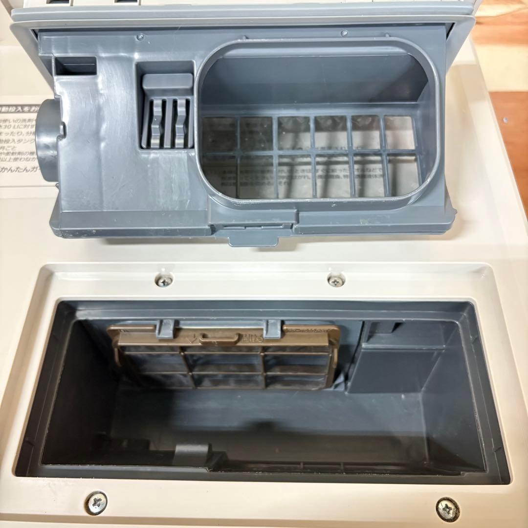 一都三県限定　配送設置無料　ドラム式洗濯乾燥機　Panasonic 11kg