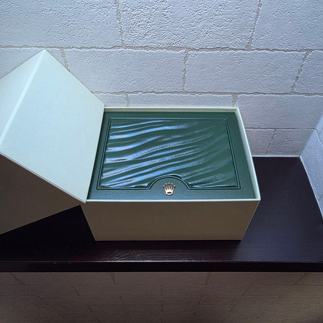 ROLEX 純正 グリーンボックス 空箱&デイトナ新品 コマ ！即納致します。