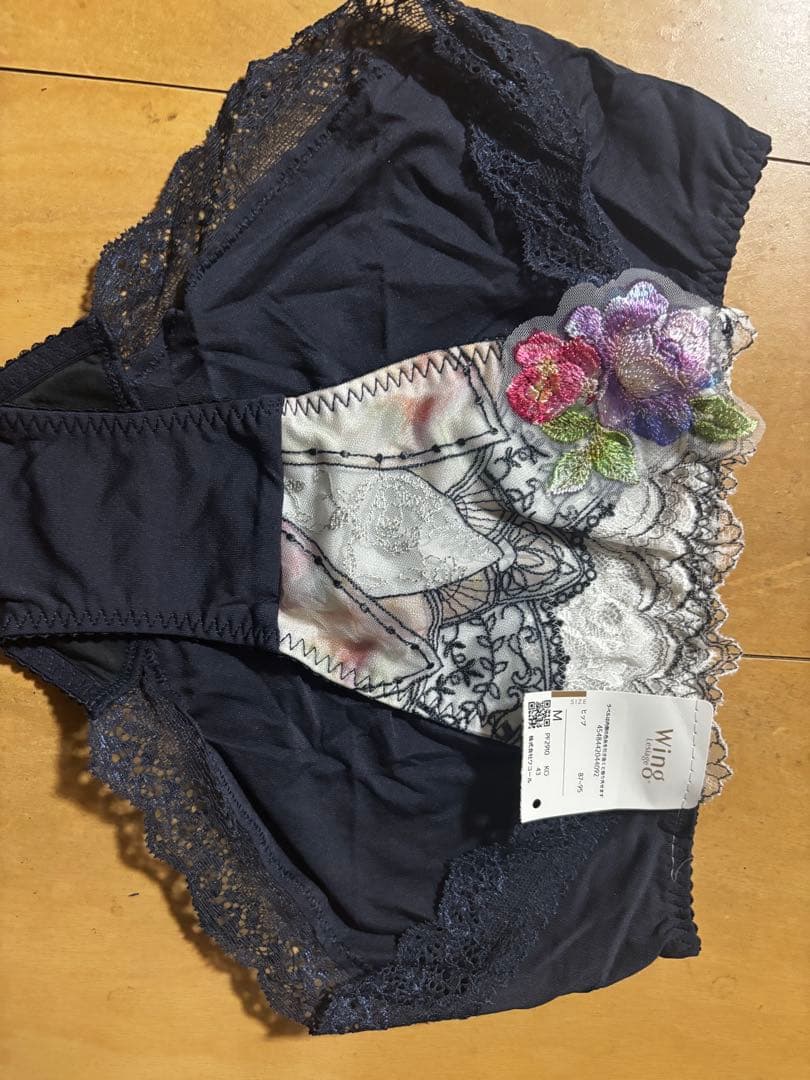 専用新品タグ付き！赤、ネイビーwing の2セット