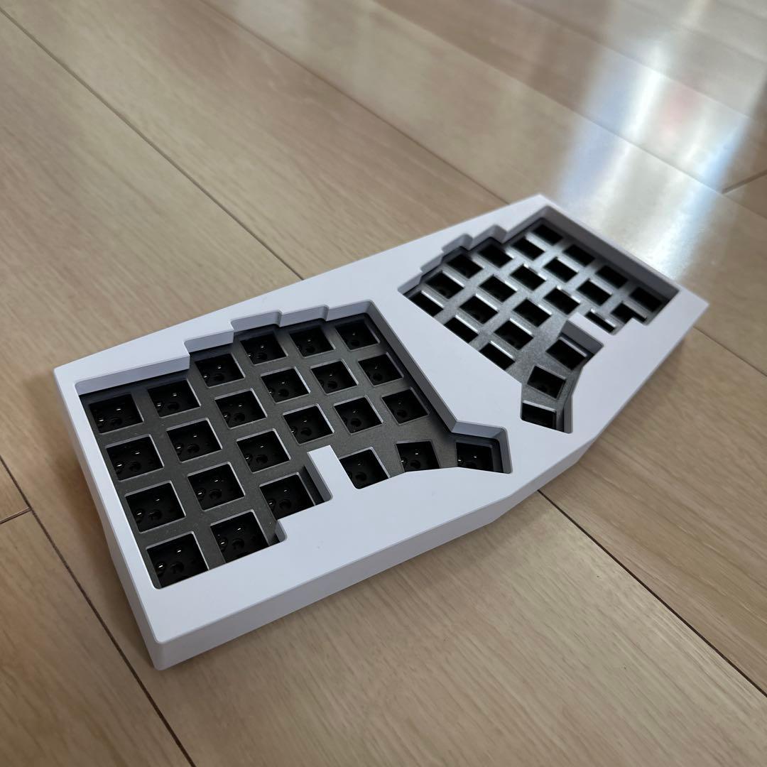 キーボード Cornelius E-White B-Stock