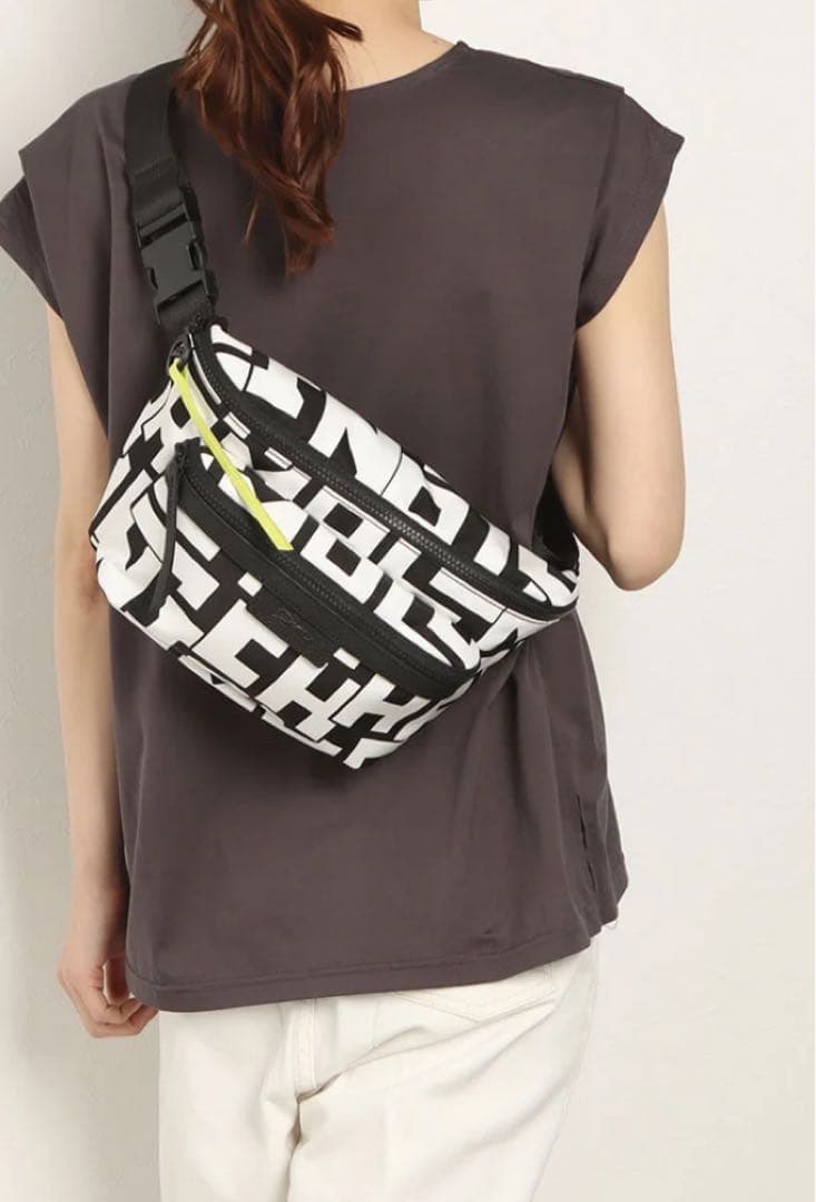 Longchamp ロンシャン ル プリアージュ　ボディバッグ