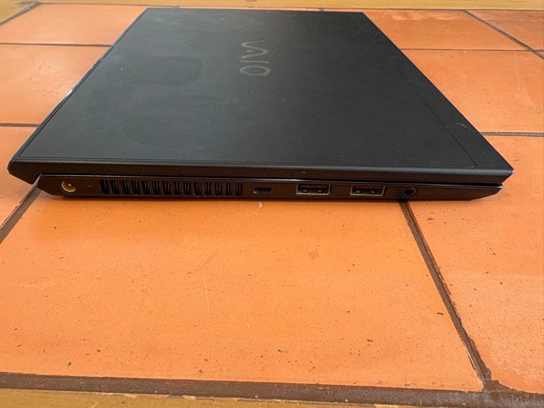 Windowsノート本体 VAIO S11 VJS112C11N Core i5 7200U 4GB