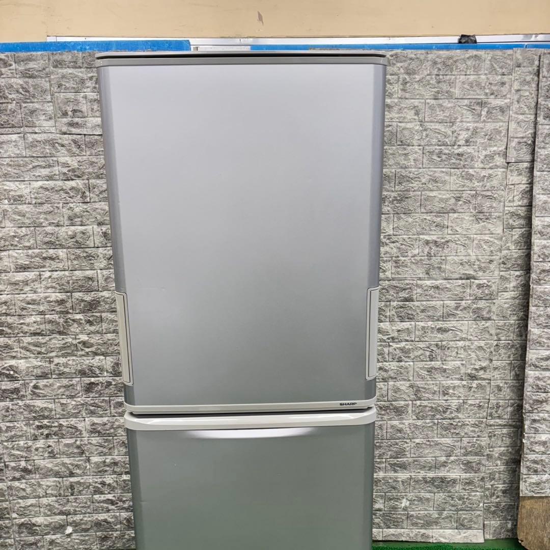580 シャープ　大型冷蔵庫　350L 300L強　小型　家庭用　どっちもドア