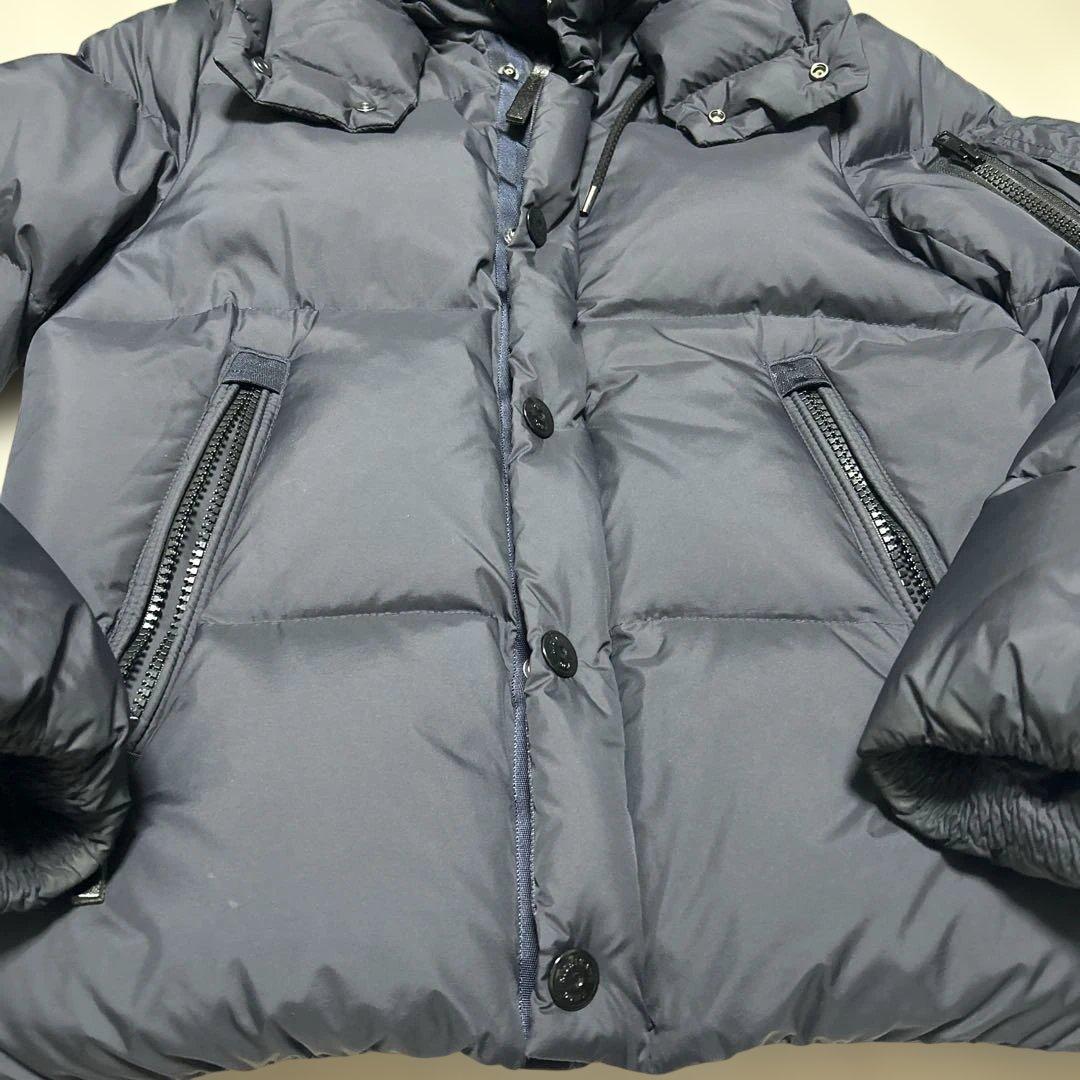 美品　西川ダウン　ホワイトダックダウン90% M nano universe