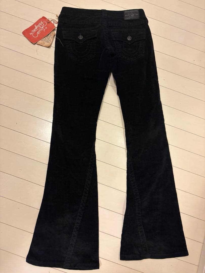 True religionコーデュロイフレアパンツ ブラック