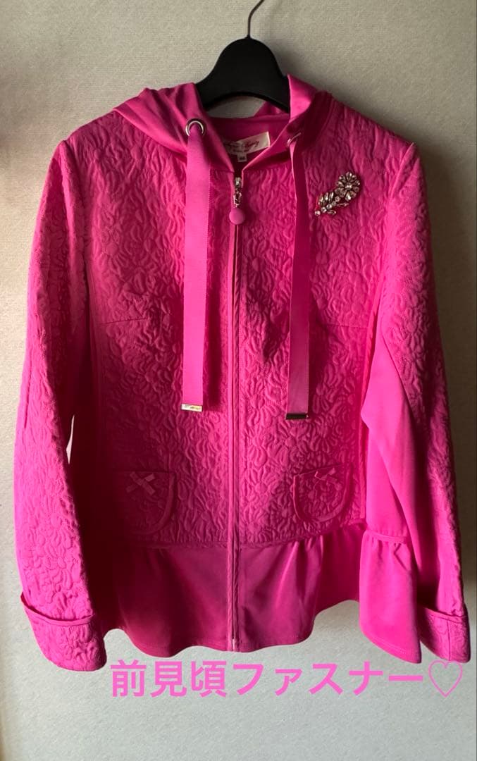 年末特価❣️スーパービューティー44 サイズフード付きピンクジャケット♡