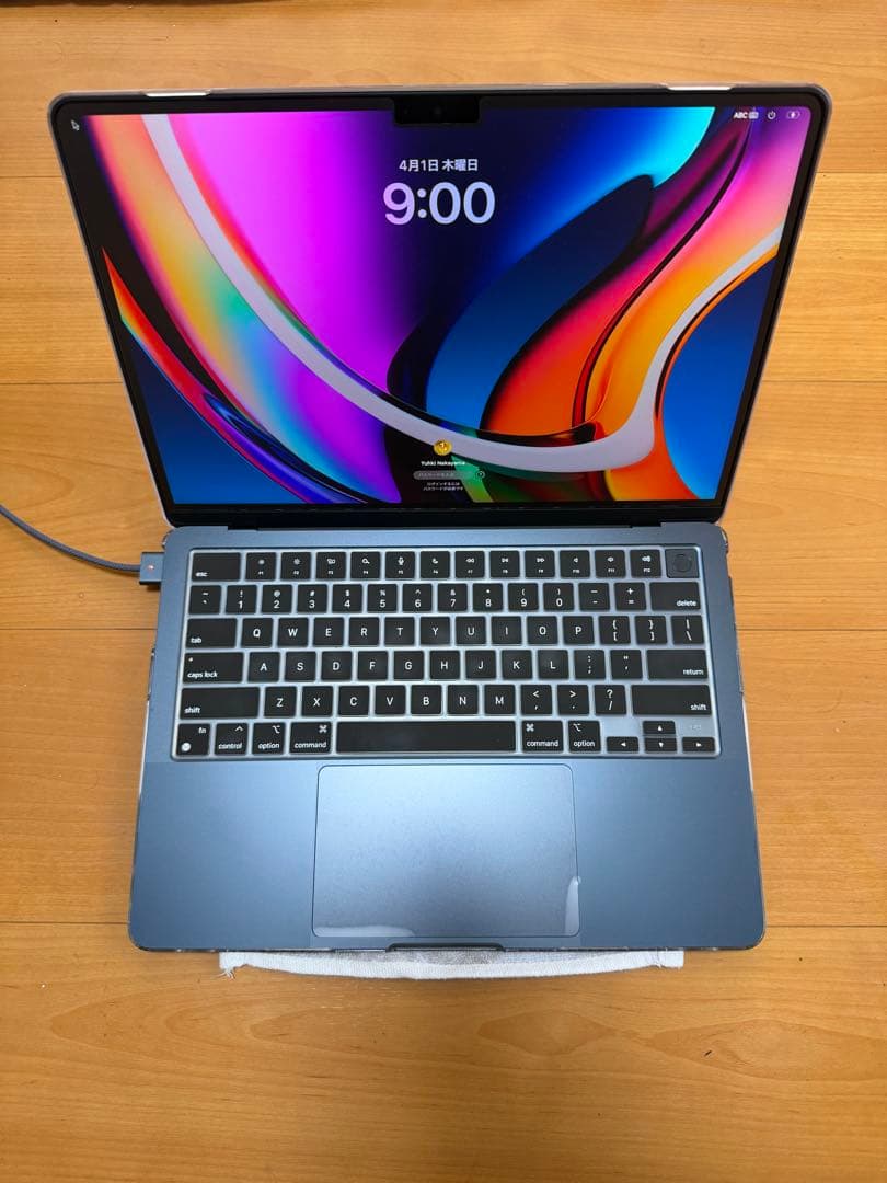 り*ぃ様 Apple MacBook Air M2 13インチ 256GBグラフ