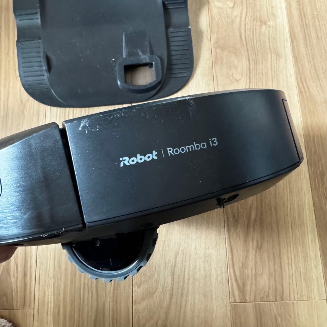 iRobot Roomba i3 本体