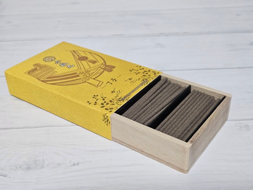 刀剣乱舞 日本香堂 コラボお香 10種セット 鶴丸 他 ※香立て一部欠品あり