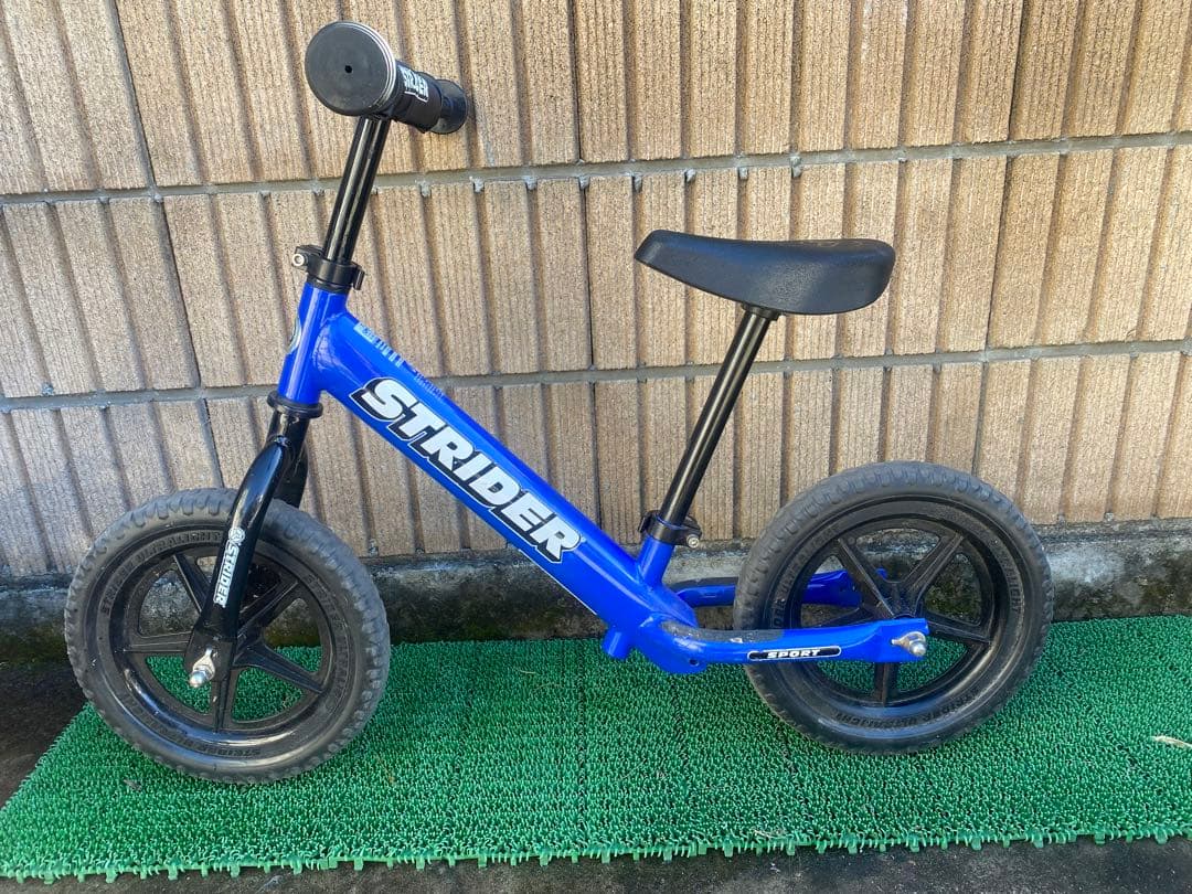 ストライダー STRIDER バランスバイク 12インチ 青