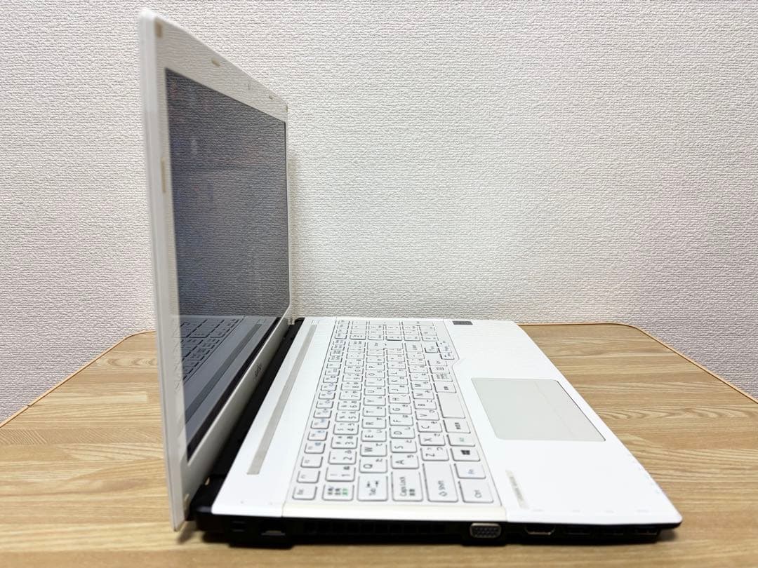 富士通 ノートパソコン LIFEBOOK AH53/R【初期設定済み】