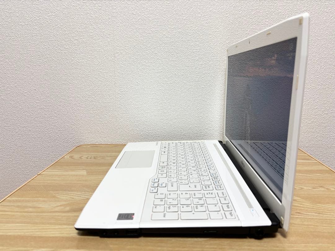 富士通 ノートパソコン LIFEBOOK AH53/R【初期設定済み】