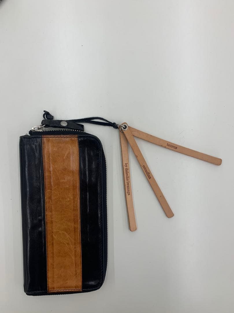 コーネリアンタウラス財布とカードケース、収納ポーチの３点セット