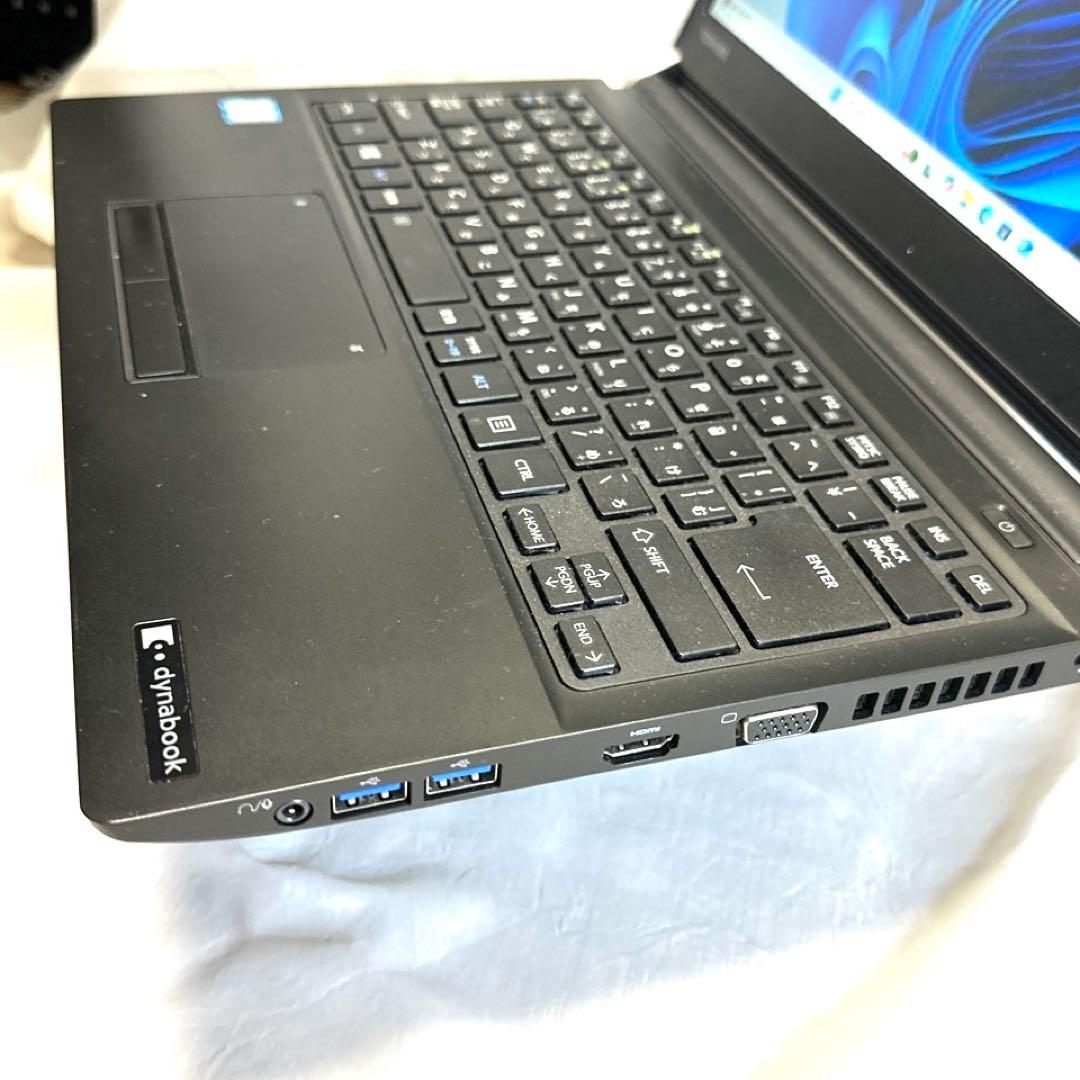 東芝 dynabook R73/A Core i7-6600U Win11