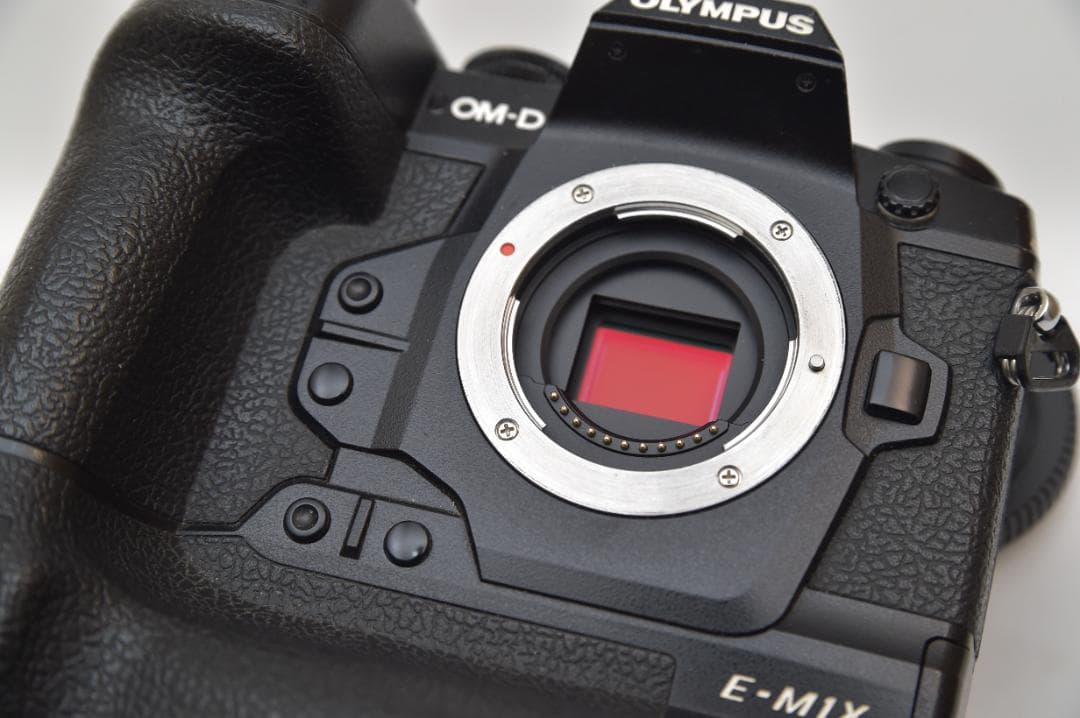 デジタルカメラ OLYMPUS E-M1X