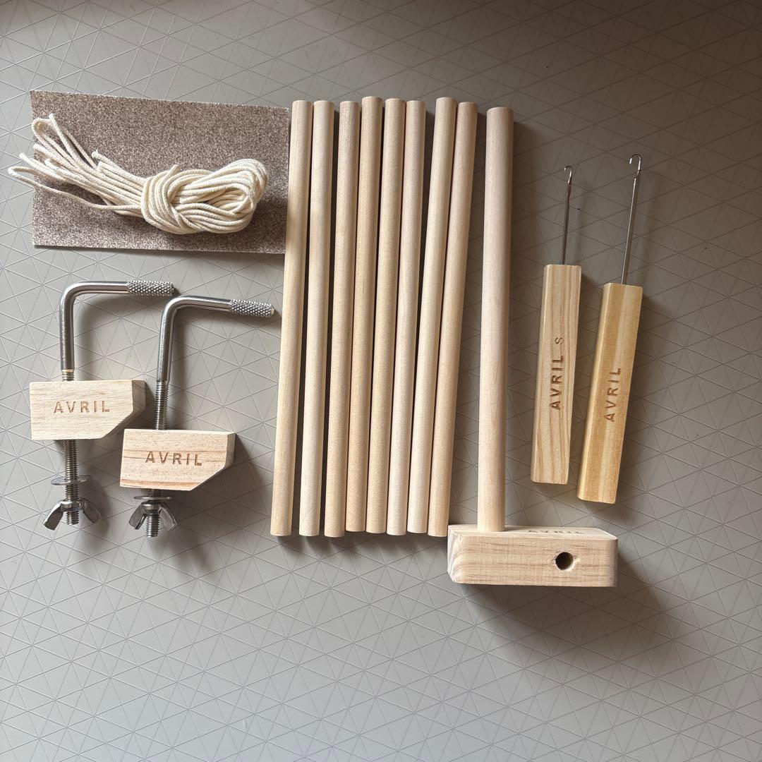 AVRIL卓上織り機 LOOM-30 未使用