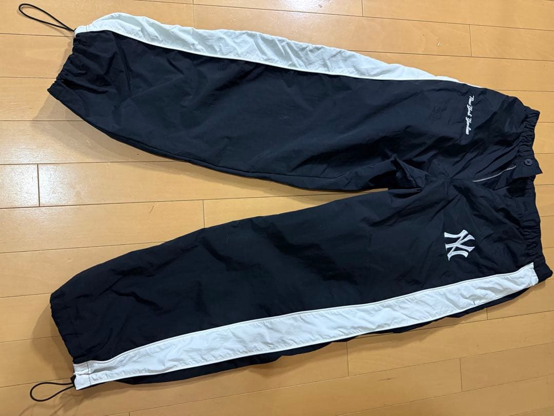 値下げ 美品 ニューヨーク・ヤンキース ジャージ上下セット L 黒