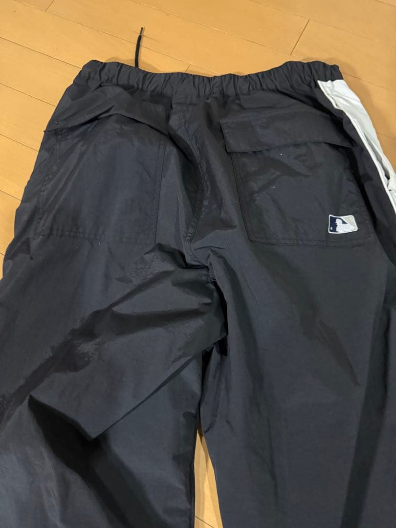 値下げ 美品 ニューヨーク・ヤンキース ジャージ上下セット L 黒