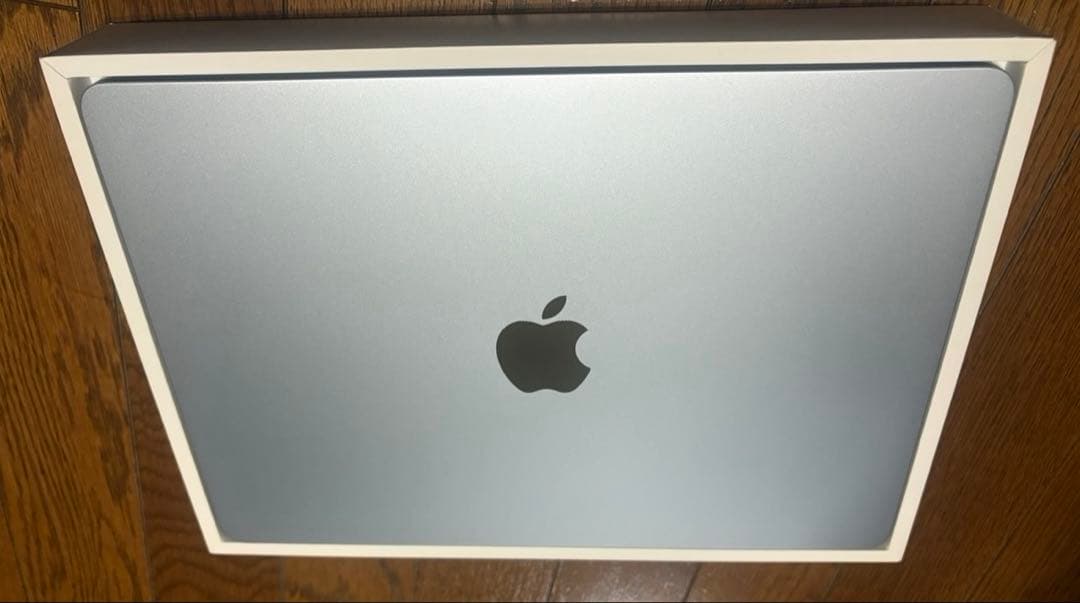 Apple 2025 MacBook Air - スカイブルー　13インチ
