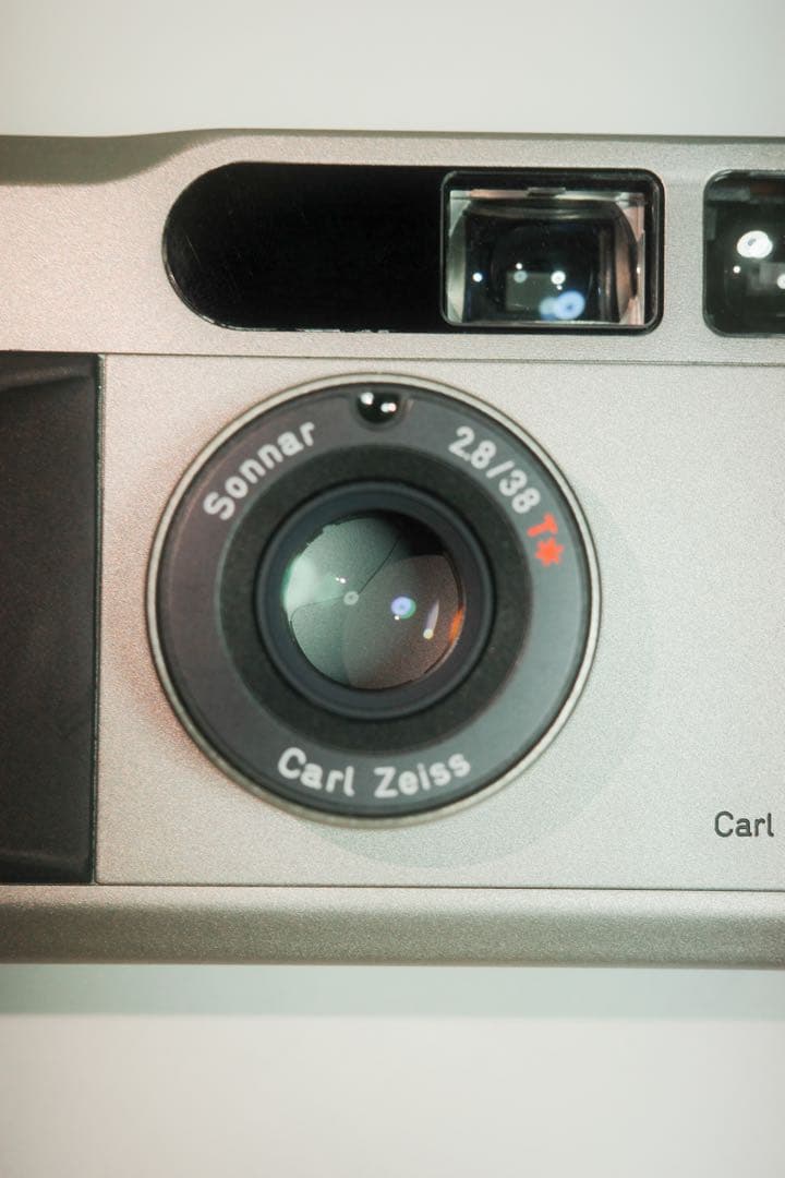CONTAX T2 コンパクトフィルムカメラ シルバー　作例あり