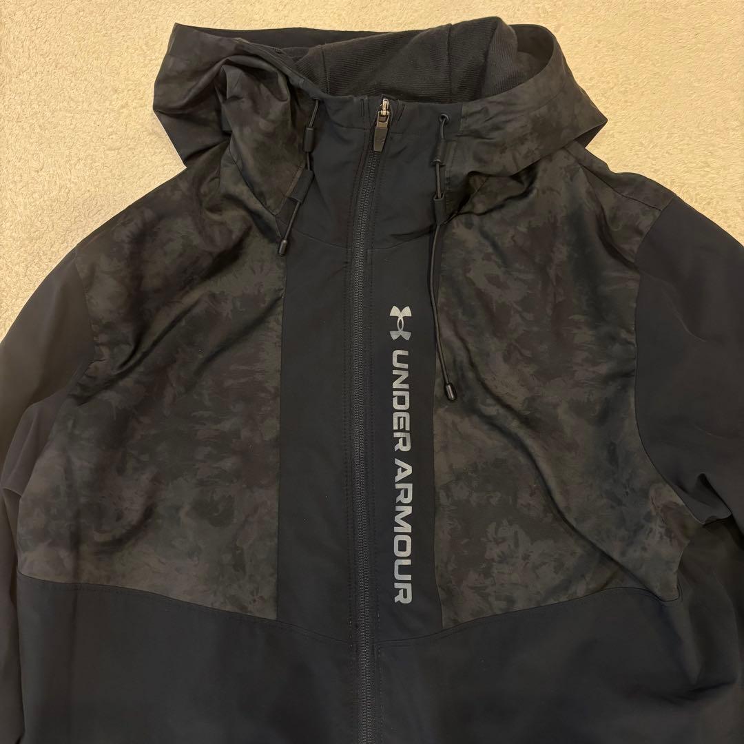 UNDER ARMOUR フード付きジャケット×パンツ　セットアップ