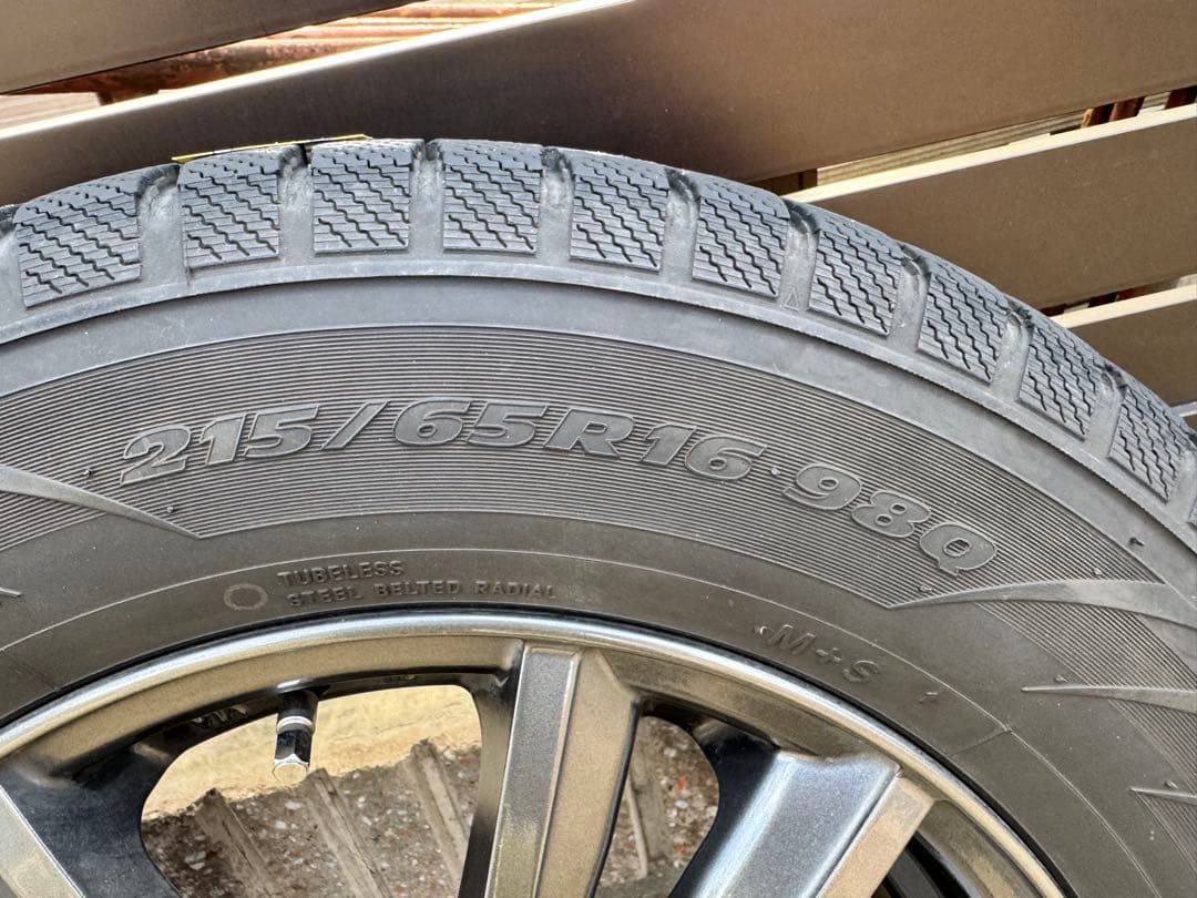 215/65R16 スタッドレス16インチ　アルファード・ヴェルファイア用