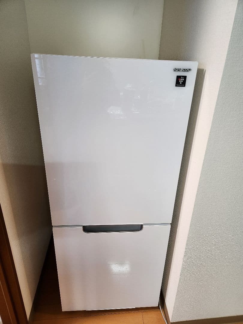 SHARP 冷蔵庫 SJ-GD15J ホワイト