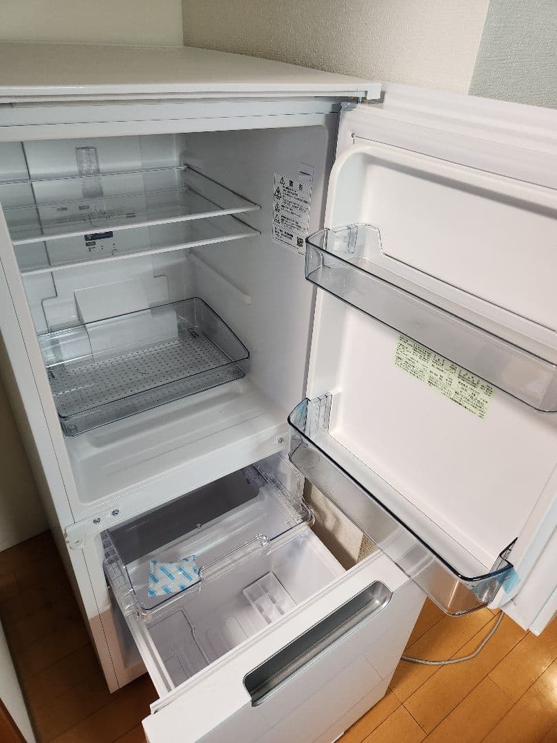 SHARP 冷蔵庫 SJ-GD15J ホワイト