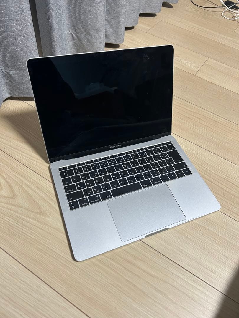 【ジャンク】MacBook Pro（2018年頃購入）電源入らず