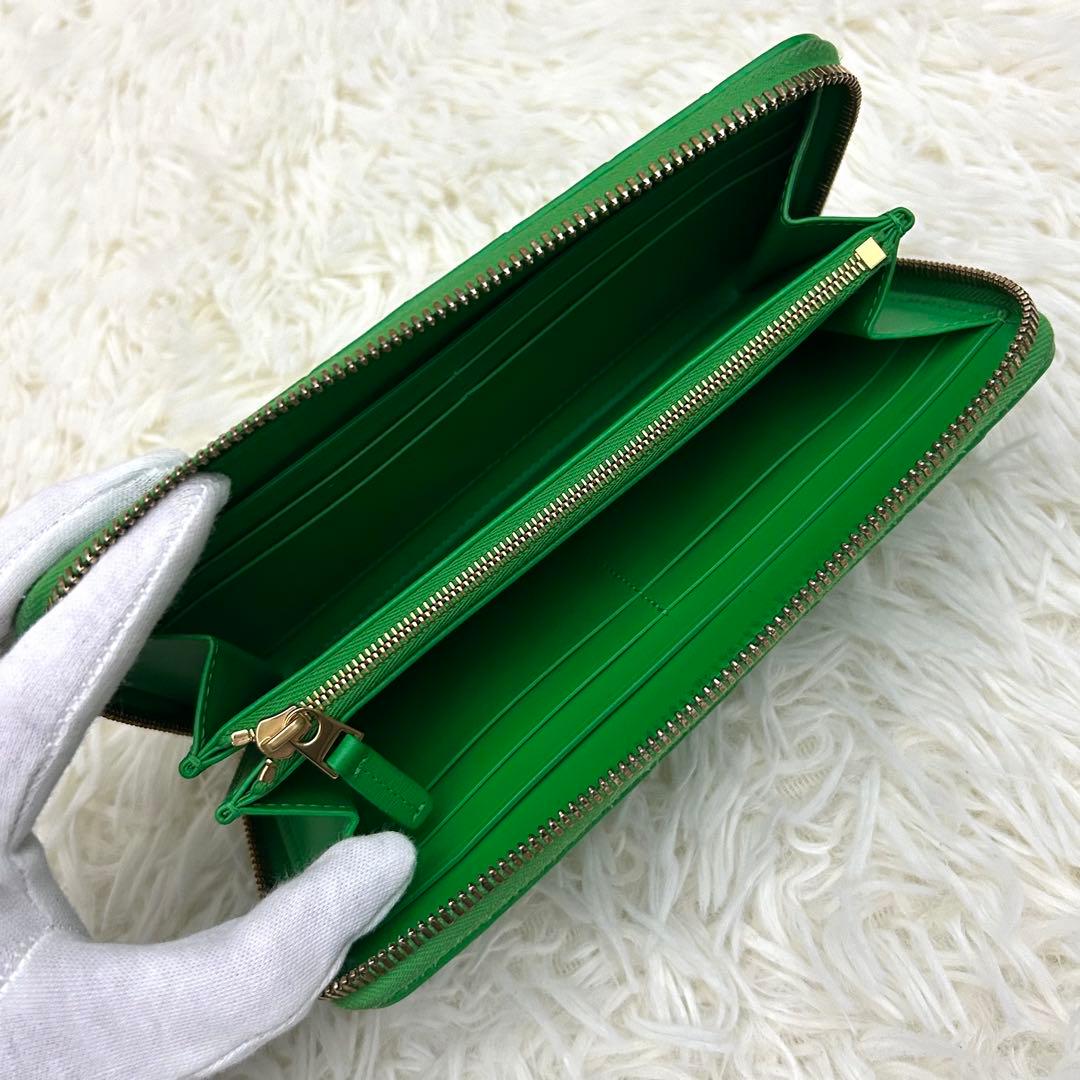 【美品】BOTTEGA VENETA イントレチャート ラウンドジップ 長財布