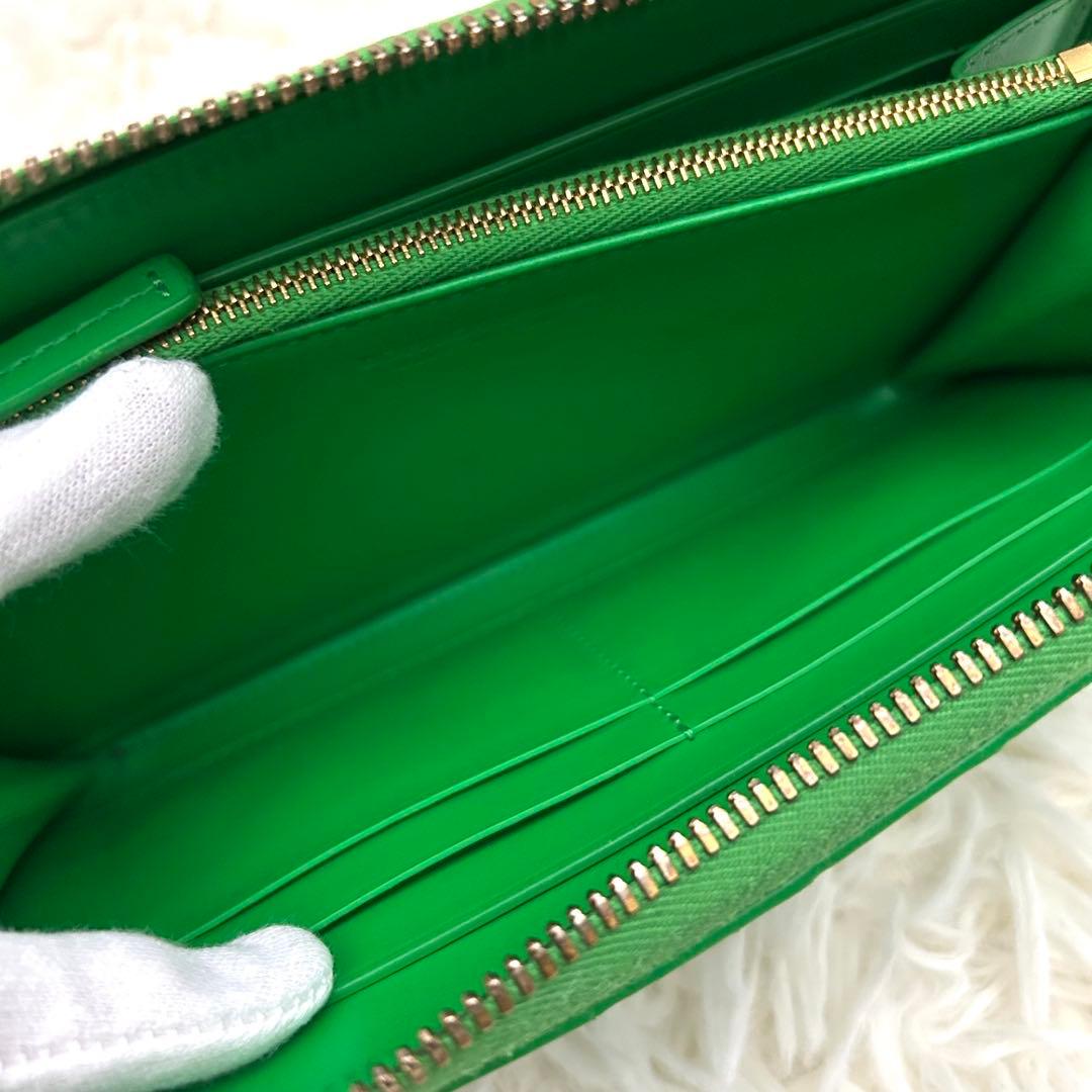 【美品】BOTTEGA VENETA イントレチャート ラウンドジップ 長財布