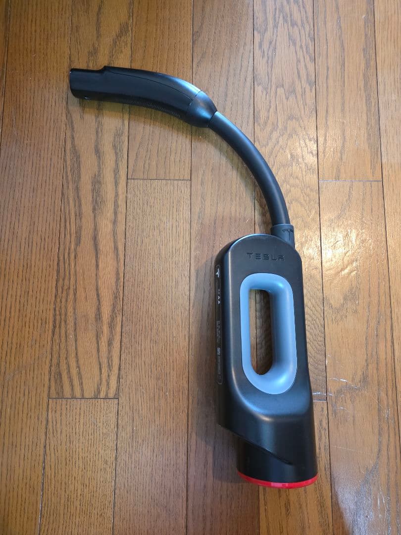 TESLA CHAdeMO Adapter （チャデモアダプター）