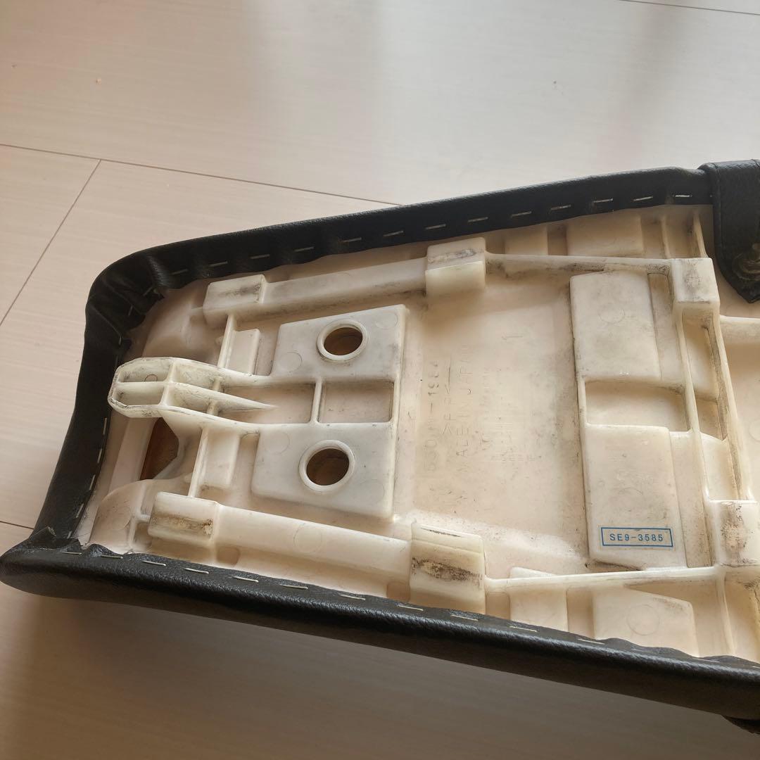 250TR Kawasaki 純正　バイクシート 黒