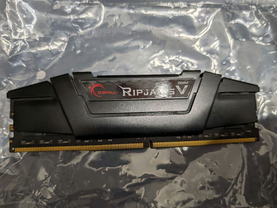 メモリー G.SKILL Ripjaws V 2666MHz 32GB (1x32GB)