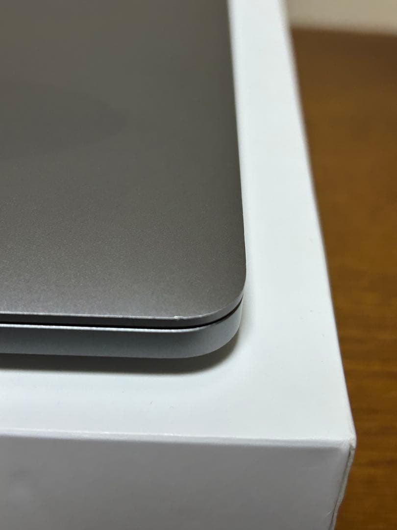 【今週まで】MacBook Pro 13 2020スペースグレー