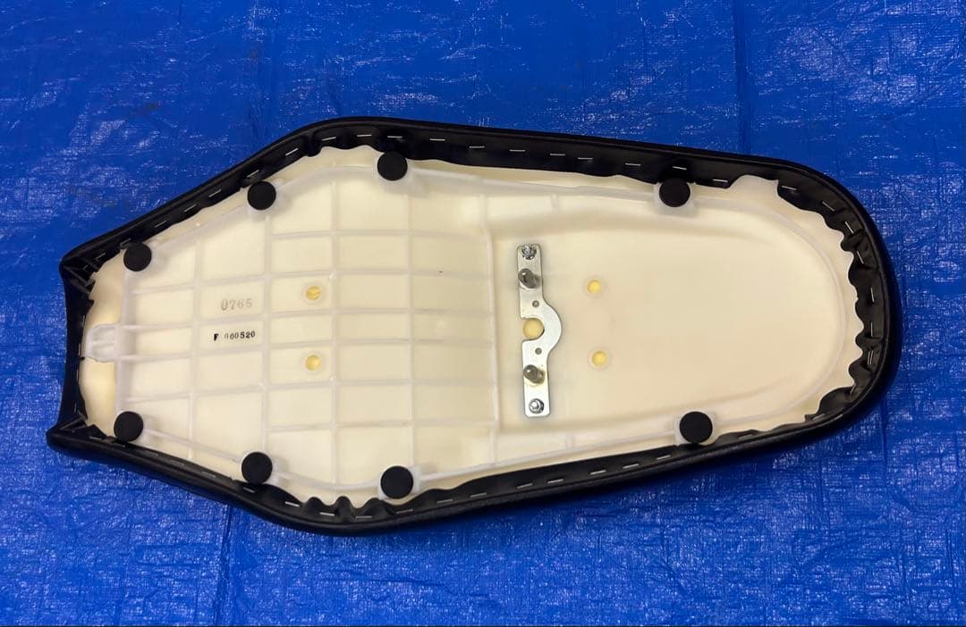 W800 STREET Kawasaki純正シート