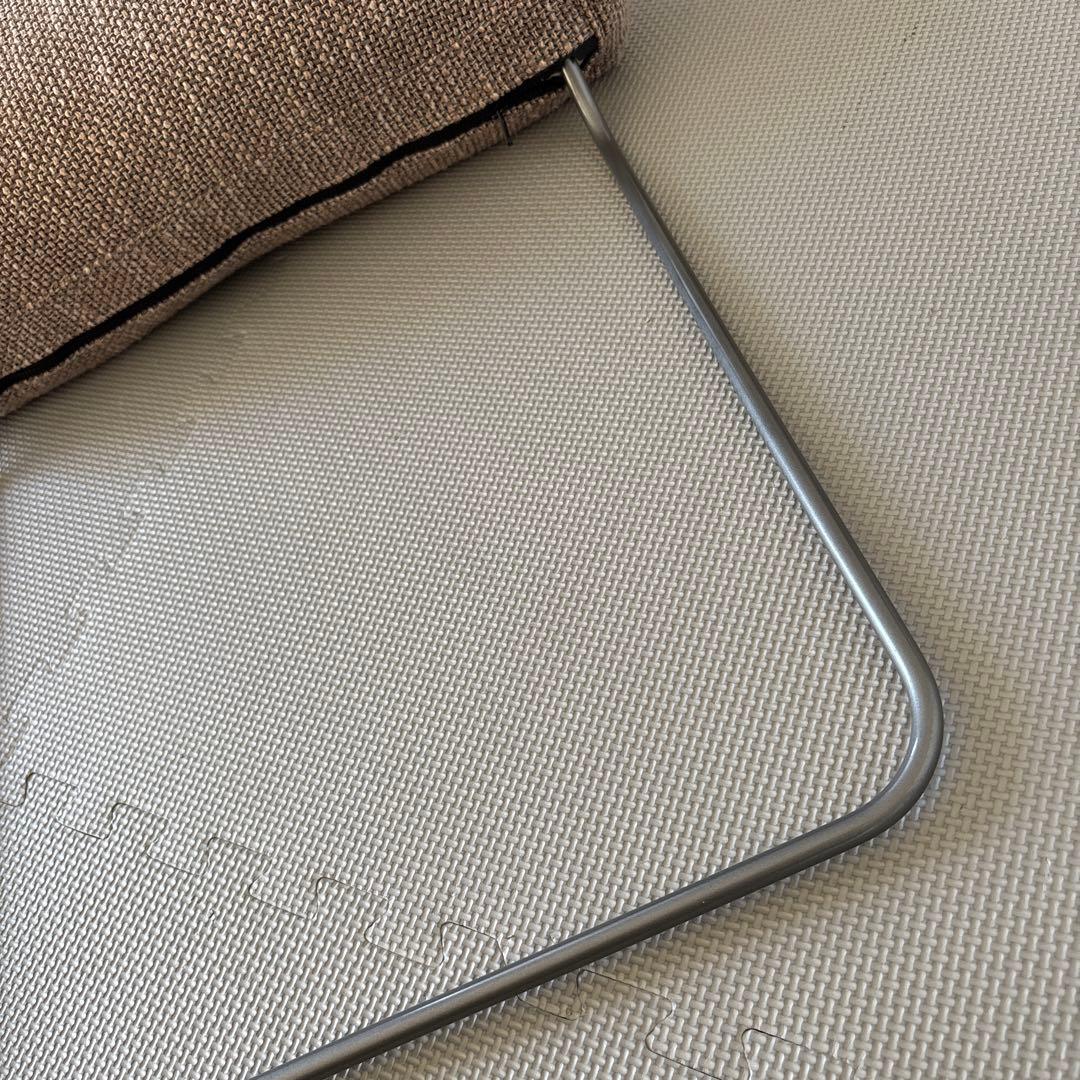 カリモク　ヘッドレスト