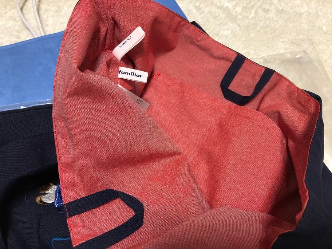 familiar キャラクター刺繍 ハンドバッグ　りんご　新品未使用品